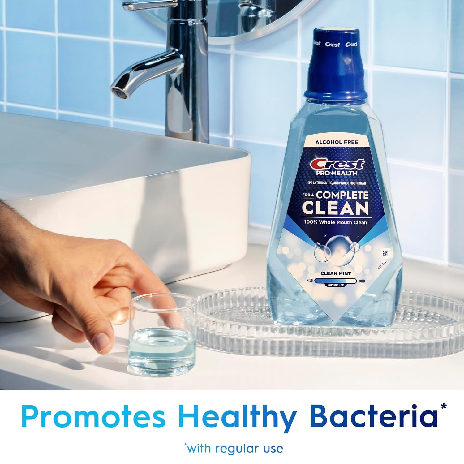 image:imageCrest Mouthwash Pro Health Complete Clean CPC cetylpyridinium chloride AntigingivitisAntiplaque Alcohol Free Clean Mint 1 L 338 fl ozMint